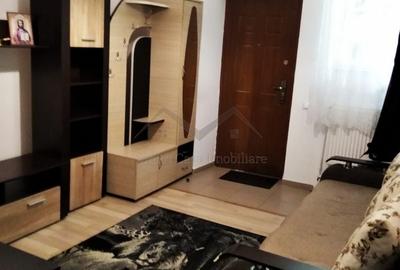 Apartament cu 2 camere semidecomandat în Cug - 1