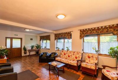 Spațiu comercial, de 414 mp, în Central - 11