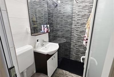 Vind apartament doua camere semidecomandat Brasov - 9