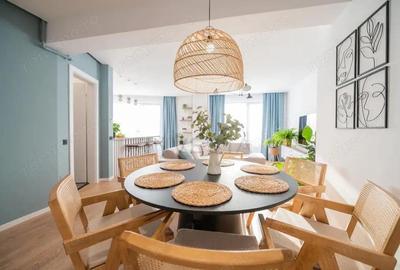 Penthouse in WINGS!