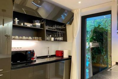 Apartament cu 4 camere decomandat în Primăverii - 2