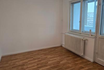 Apartament cu 3 camere semidecomandat în Drumul Taberei - 11
