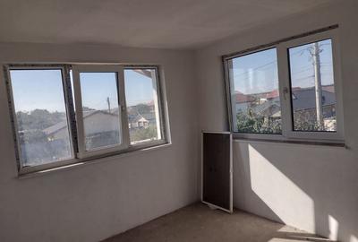 Casă cu 6 camere în Costi - 1