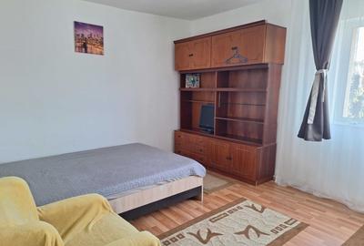 Apartament cu 2 camere, 53 mp, decomandat, etaj intermediar, zona Golden Tulip - 3