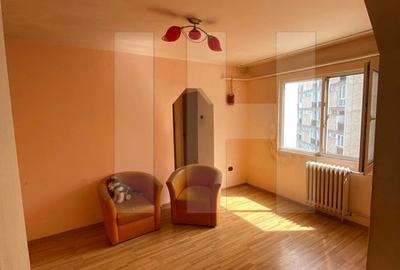 Apartament cu 3 camere semidecomandat în Mănăștur