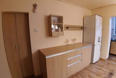 Apartament 4 camere renovat si semimobilat zona 700 - 8