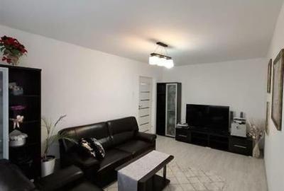 Apartament 3 camere decomandat etaj intermediar Racadau - 2