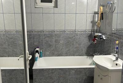 Casă cu 3 camere cu Canalizare în Km 5 - 4