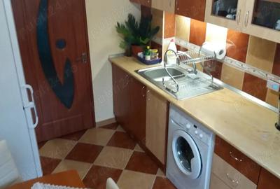 Apartament cu 3 camere decomandat în Micro 17 - 1