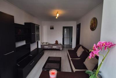 Apartament cu 3 camere semidecomandat, mobilat în Sălăjan - 2
