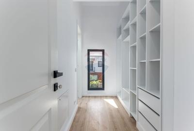 Vanzare Vila cu 5 camere, curte si parcare de vanzare in TUNARI - 11