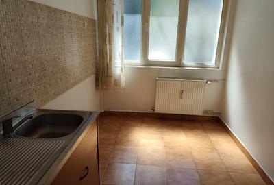 Apartament semidecomandat în Baba Novac - 7