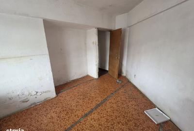 Apartament cu 3 camere decomandat în Giulești - 12