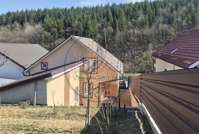 Casă cu 5 camere cu Teren 462 Mp în Central - 7