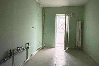 Apartament cu 3 camere decomandat în Dacia - 4