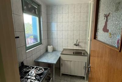 Apartament cu 2 camere decomandat în Drumul Taberei - 13