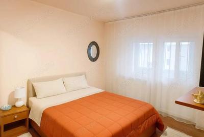 Apartament cu 4 camere decomandat în Central - 1