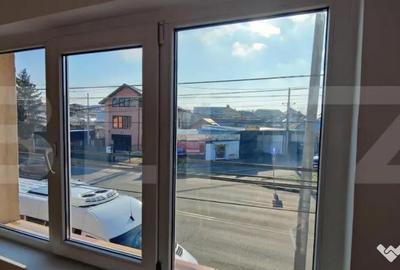 Spațiu comercial, de 50 mp, în Central - 3