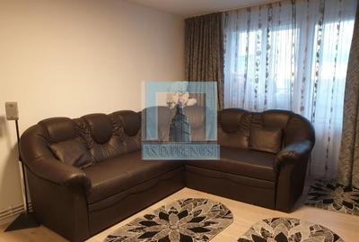 Apartament cu 4 camere decomandat, mobilat în Tractorul - 3