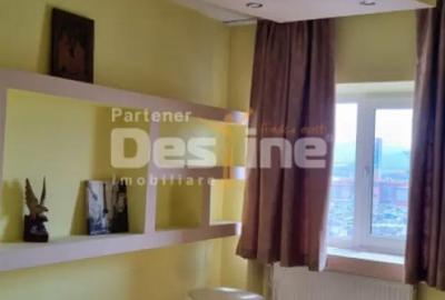 Apartament cu 3 camere decomandat în Baza 3 - 10
