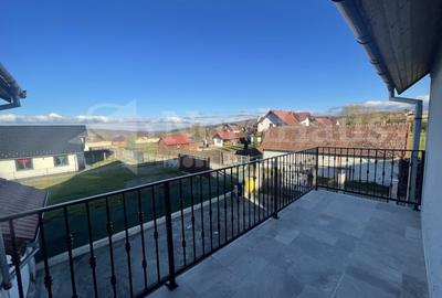 Casă individuală cu 4 camere cu Canalizare în Central - 8