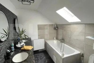 Casă cu Teren 720 Mp în Central - 4