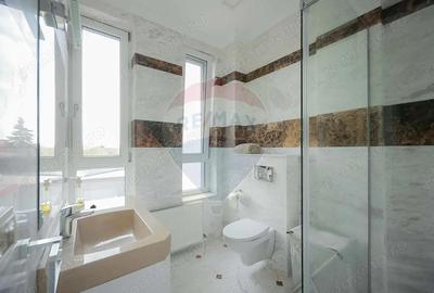 Cladire multifunc?ionala de vanzare spa?iu comercial + 2 apartamente - 3