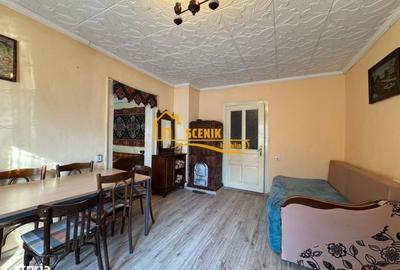 Casă cu 3 camere cu Teren 385 Mp în Moieciu - 15