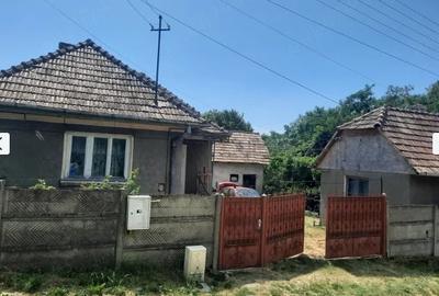 Casă cu 2 camere cu Teren 1300 Mp în Rediu - 1