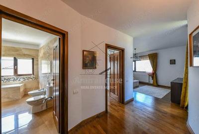 Casă cu 5 camere cu Teren 648 Mp în Europa - 1