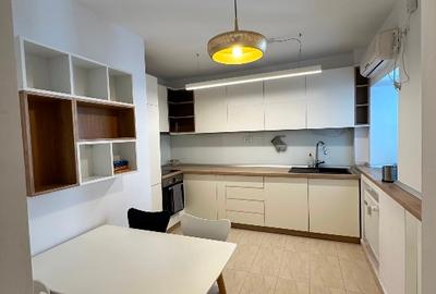 Apartament cu 3 camere semidecomandat în 1 Mai - 7