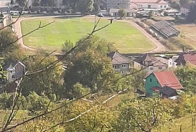 Teren de 1100 mp, în Central - 3