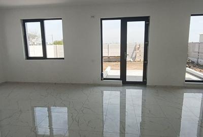 Casă cu 3 camere cu Teren 427 Mp în Berceni - 1