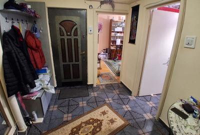 Apartament cu 3 camere decomandat, mobilat în Canta - 11