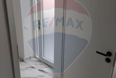 Spațiu comercial, de 60 mp, în Nerva Traian - 10