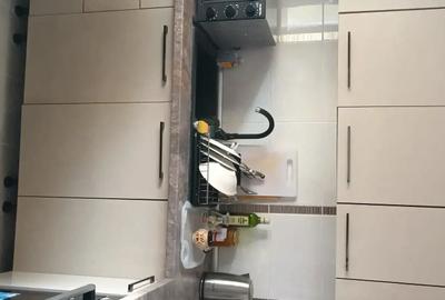 Apartament cu 3 camere decomandat în Central - 1