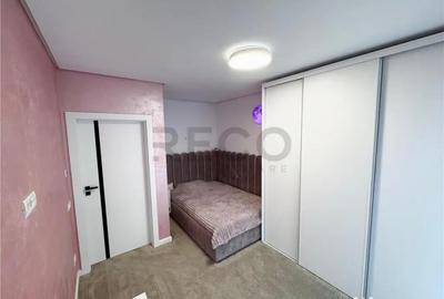 Apartament cu 3 camere decomandat în Central - 3