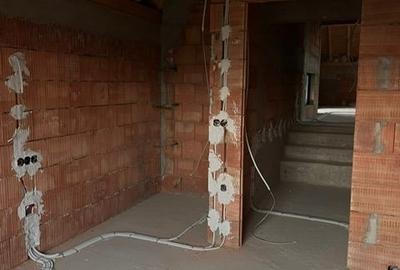 Casă individuală cu 4 camere cu Canalizare în Popești - 13