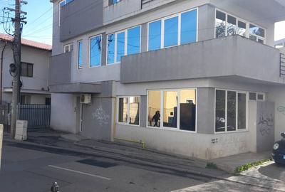 Spațiu comercial, de 194.51 mp, în Central - 8