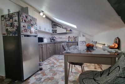 Apartament cu 3 camere semidecomandat, mobilat în Bucium - 4