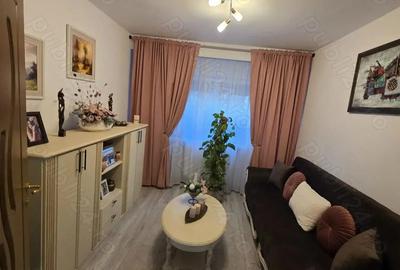 Vand apartament 4 camere et.1 Liliacului - 2