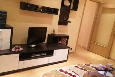 Apartament cu 3 camere decomandat în Central - 2