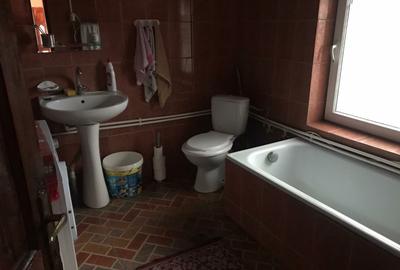 Casă cu 4 camere cu Teren 2500 Mp în Ilovăț - 8