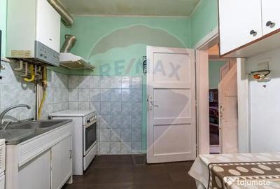 Casă cu 3 camere cu Teren 492 Mp în Tractorul - 10