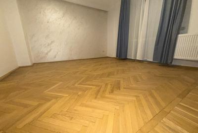 Apartament cu 2 camere semidecomandat, mobilat în Unirii
