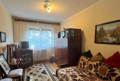 Apartament 3 camere, etaj 2, Garaj, Radauti - 2