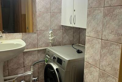 Apartament cu 3 camere decomandat în Calea București - 9