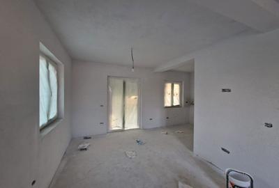 Casă cu 4 camere în Sacoșu Turcesc - 4