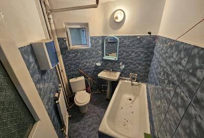 Apartament 3 camere decomandat zona Nicolina 2 Scoala Alecu Rossu - 7