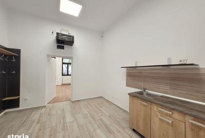 Spațiu comercial, de 78 mp, în Central - 11